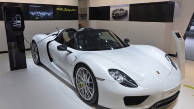 أسعار سيارات «بورش» في السوق المحلية