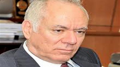 «الزاهد»: الاعتصام أمام البنك المركزى يضر بالاقتصاد