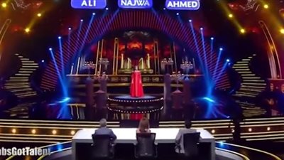 بالفيديو.. أحمد حلمي لمتسابقة تغني أوبرالي: أنتِ سيدة القصر