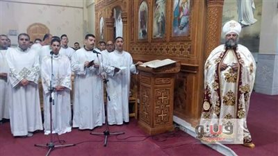 بالصور.. أقباط الشرقية يؤدون قداس عيد القيامة المجيد