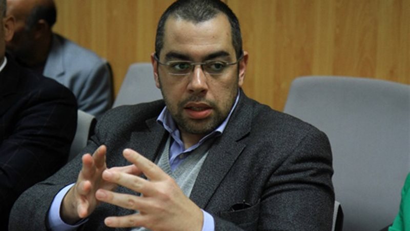  الدكتور محمد فؤاد،
