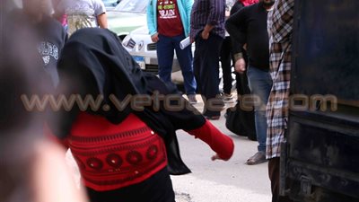 بالصور ..وصول غادة إبراهيم إلى المحكمة لنظر أولى جلسات محاكمتها