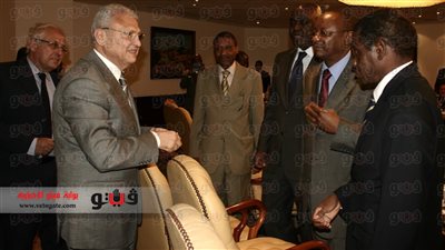 وزير الاتصالات يبحث مع سفراء الدول الأفريقية تعزيز مجالات التعاون المشترك