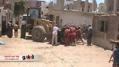 بالصور.. استمرار حملات النظافة بمناطق العشوائيات بالغردقة