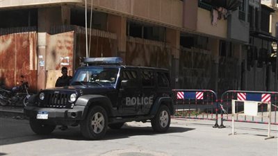 بالصور.. استنفار أمني وغلق مداخل كنائس بورسعيد بالحواجز الحديدية