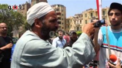 بالفيديو.. مواطن يطالب محافظ القاهرة بمساعدته في زواج بناته