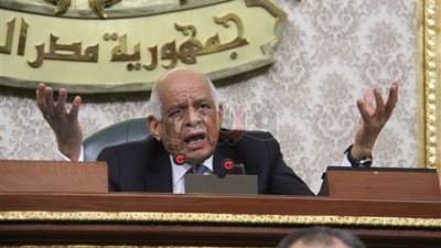 رئيس البرلمان: انتقادنا للحكومة ليس الهدف منه 