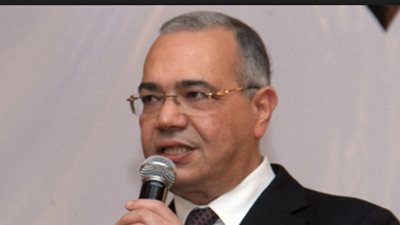 وفد من المصريين الأحرار يقدم العزاء في الطالب الإيطالي