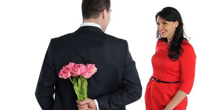 4 صفات يعشقها الرجل في المرأة قبل الزواج