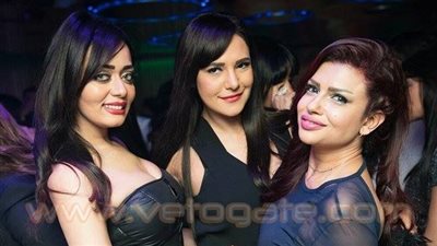 بالصور.. نجوم الفن يحتفلون بعيد ميلاد داليا التوني بحضور «السبكي»