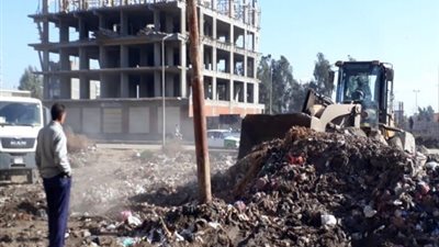 محافظ البحيرة: دعم منظومة النظافة بـ722 مليون جنيه.. ورفع 17 ألف طن قمامة