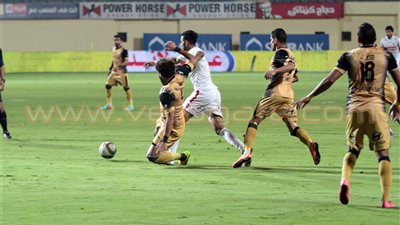 حصاد الجولة الـ20 من الدوري الممتاز: الأهلي في الصدارة على حساب بتروجيت.. الزمالك الوصيف رغم الهزيمة من الإنتاج.. نقطة للحدود والشرطة في صراع القاع.. أسوان يتراجع.. المصري يفوز على إنبي