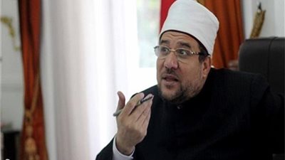 الأوقاف: إيقاف إمام وخطيب بالغردقة للخروج على مقتضى الواجب الوظيفي