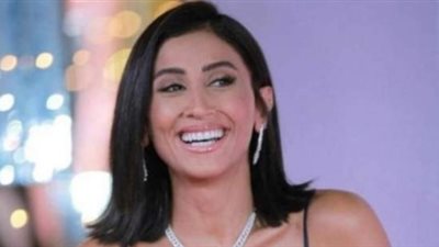 مفاوضات مع دينا الشربيني للمشاركة في مسرحية 