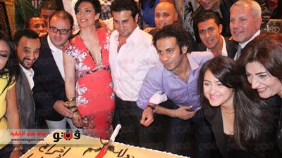 بالصور.. أبطال 