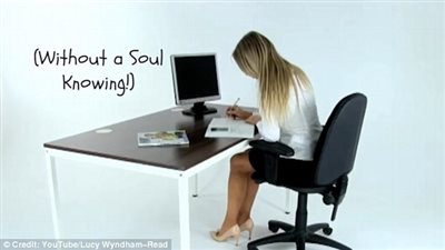 بالفيديو والصور.. أفضل 10 طرق لممارسة الرياضة في العمل