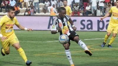 مازيمبي يتعادل سلبيا مع شبيبة القبائل ويتأهل لمجموعات الكونفدرالية