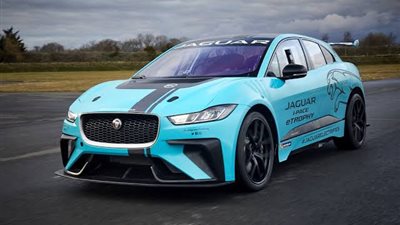 سيارة I-Pace eTrophy بمحركات كهربائية بقوة 400 حصان