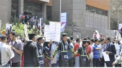 تشديدات أمنية أمام 