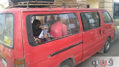 بالصور.. توزيع إرشادات وأكياس قمامة على الوافدين بمصيف رأس البر