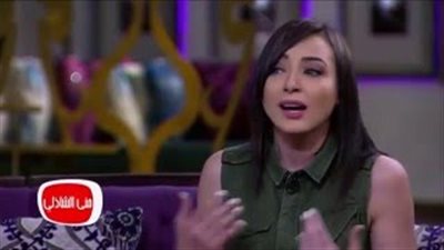 بالفيديو..تفاصيل 8 سنين زواج سري بين ساندي والملحن خالد بدران«بدأت بشوفته وماكلمنيش»..علاقة الفنانة بمحمد زيدان أول شائعة تهدد عش الزوجية..المطربة:زوجي بيساومني للتنازل عن الخلع..والأخير:كله