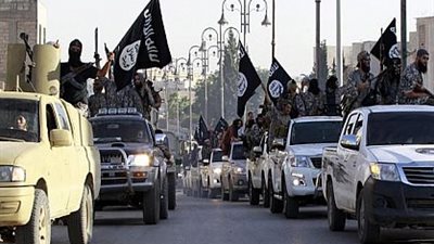 قيادي بالوفد: تصرفات داعش مع مسيحيي الموصل يشوه صورة اﻹسلام