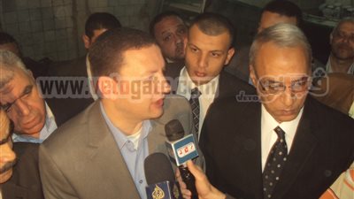 وزير التموين فى جولة مفاجئة لمخابز القليوبية