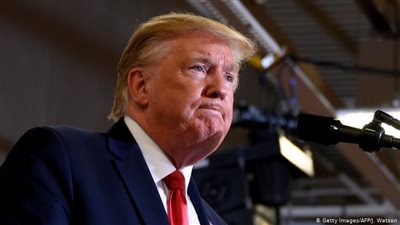 البنتاجون يعلن استعداده للتعاون مع الكونجرس لعزل ترامب