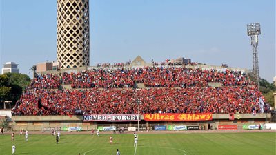 «أهلاوي» يحتفل بلاعبي الأهلي الجدد في مران اليوم