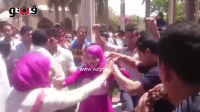 بالفيديو.. عروسان يحتفلان بخطبتهما في حديقة الأزهر