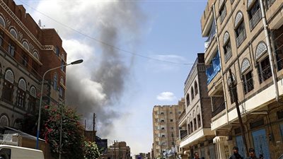 قصف جوي وبحري يستهدف قيادات لتنظيم «القاعدة» في أبين باليمن