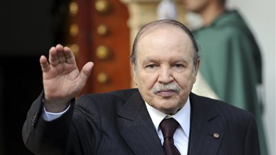 بوتفليقة يهنئ الأسد بذكرى الاستقلال: «أتمنى الاستقرار لسوريا»