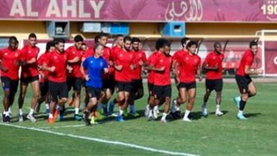 قطار الأهلي السريع يصل أسوان .. حامل اللقب يتطلع لمواصلة الانتصارات.. وفايلر يتمسك بالخلطة السحرية لزيادة حصيلة النتائج الجيدة.. وعبد العاطي يقود طموحات ممثل الصعيد