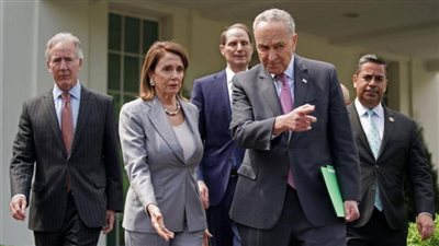 الديمقراطيون يلزمون البيت الأبيض بتقديم وثائق بشأن قضية أوكرانيا