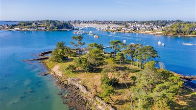 امتلك جزيرتك الخاصة على أفضل خلجان العالم (صور)