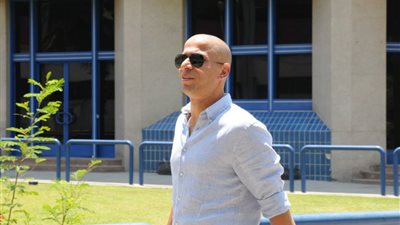 بالصور.. شاهد لاعبي الأهلي قبل وبعد المؤتمر الصحفي