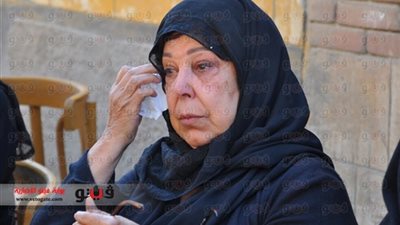 رجاء الجداوي تكشف أسرار قصة عشق جمعتها بـ«حسن مختار» لمدة 46 عاما.. الفنانة: تعرفت على حارس الإسماعيلي الأسبق في الخرطوم.. طلب الزواج مني أمام «سينما رمسيس».. ورفضت «خطوبته