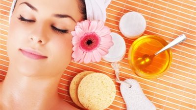قناع العسل العضوى يقلل ظهور حب الشباب بالبشرة
