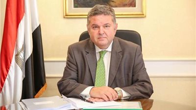 تعيين هشام أبو العطا رئيسا للشركة القابضة للتشييد والتعمير