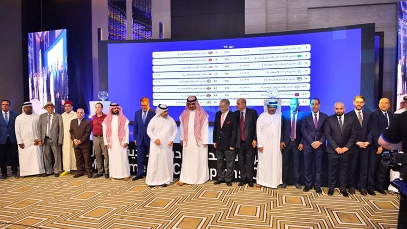 اثناء إجراء مراسم