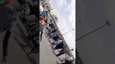 بالفيديو.. زفة شعبية لعروس داخل مطار القاهرة