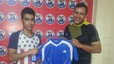 رسميا.. نبروه يتعاقد مع طارق أسامة لاعب الشرطة