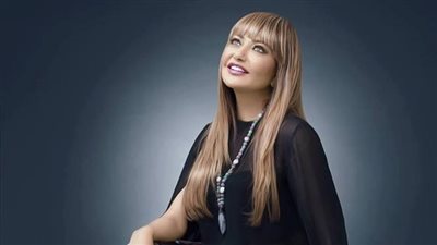 بالصور.. ليلي علوي بإطلالة جديدة وتعبيرات وجه مختلفة