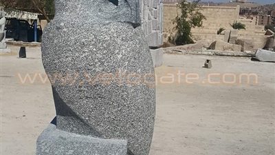 بالصور.. خالد سرور وأشرف رضا يتفقدان منحوتات «سيمبوزيم» أسوان