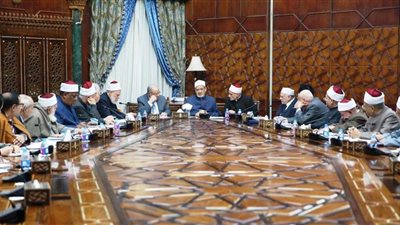 هيئة كبار العلماء: الأزهر يقف بجوار الكنيسة في وجه الإرهاب