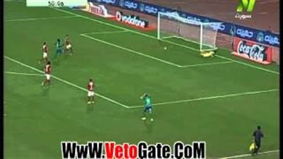 بالفيديو.. أحمد عادل يحافظ على شباك الأهلي أمام المقاصة