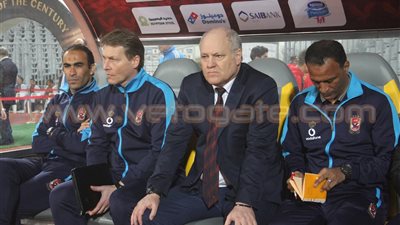 أول انتصار لـ«مارتن يول» مع الأهلي يفجر «تويتر».. محمد: أهلا بالدرع في الجزيرة.. رحمة: «لو تكاثرت الأشياء الجميلة يبقى الأهلي أجملها» أحمد: «عاشور دخل منطقة الجزاء&#