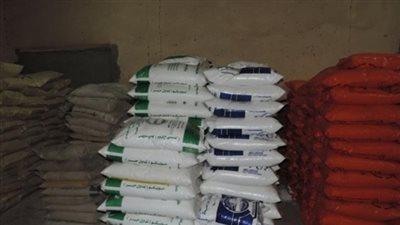 ضبط أسمدة مدعمة قبل بيعها بالسوق السوداء بالإسماعيلية