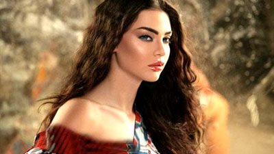 قمر اللبنانية تدعو لأطفال غزة