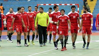 يد الأهلي رجال يفوز على أغادير المغربي 28-27